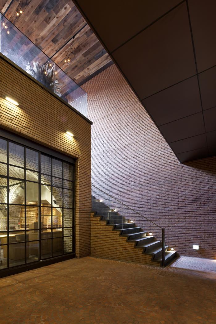 BIM建筑|村庄小房子堆砌于白色盒子中：韩国0914旗舰店