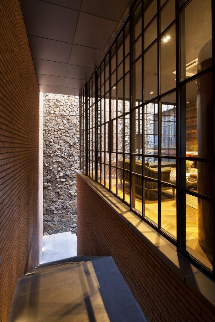 BIM建筑|村庄小房子堆砌于白色盒子中：韩国0914旗舰店