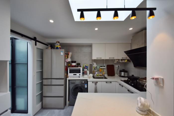 BIM建筑|后海婚房，胡同大杂院里年轻人的居所更新 / 清筑建筑