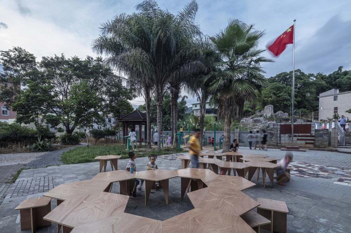 BIM建筑|城市搭建&乡村重生，“低技派”的胶合板的灵活运用 / ROOI