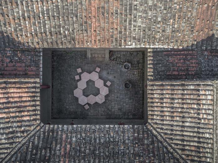 BIM建筑|城市搭建&乡村重生，“低技派”的胶合板的灵活运用 / ROOI