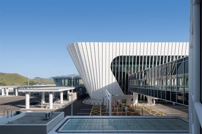 BIM建筑|深圳市莲塘口岸：国内首个“客、货一站式通关”口岸 / 华阳国际设计集团