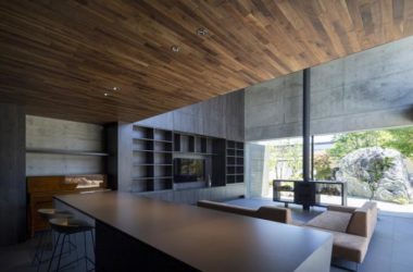 BIM建筑|垂墙半遮，通透借景：日本山形县住宅“SCAPE”-BIM建筑网