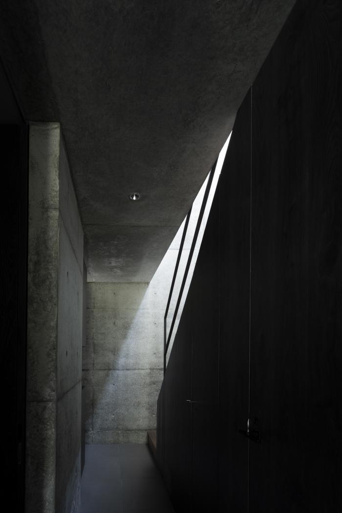 BIM建筑|垂墙半遮，通透借景：日本山形县住宅“SCAPE”