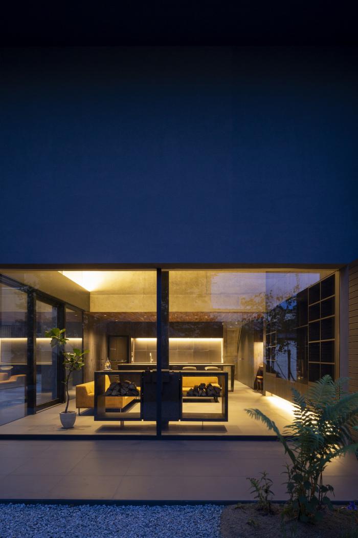 BIM建筑|垂墙半遮，通透借景：日本山形县住宅“SCAPE”