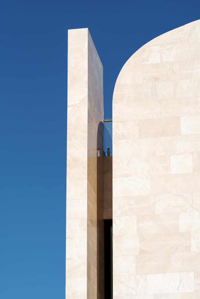 BIM建筑|一座纯粹的几何乌托邦：伊朗办公楼“Zamin”