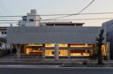 BIM建筑|厚重与透明：大原参道半架空品牌店 / 下川徹建筑事务所-BIM建筑网