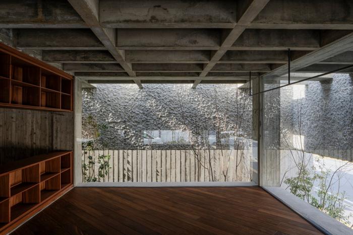 BIM建筑|厚重与透明：大原参道半架空品牌店 / 下川徹建筑事务所