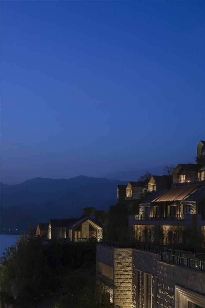 BIM建筑|始于内心，归于自然 - 桐庐康莱德灯光设计 / PROL光石