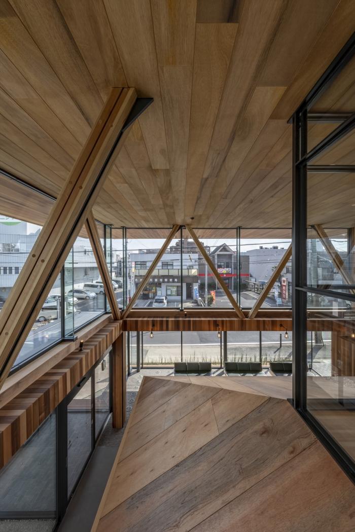 BIM建筑|温暖的透明度：名古屋外科诊所“Takenaka” / TSC Architects