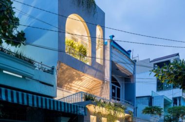 BIM建筑|绿植点缀垂直天井，活力与静谧美感的平衡：越南V别墅-BIM建筑网