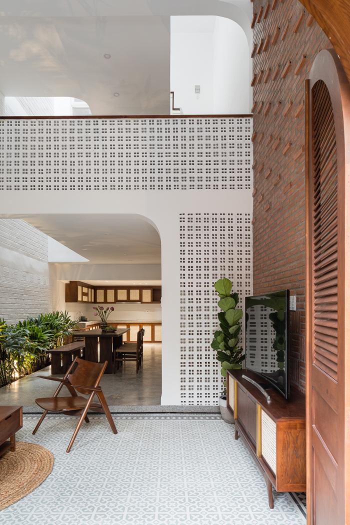 BIM建筑|绿植点缀垂直天井，活力与静谧美感的平衡：越南V别墅