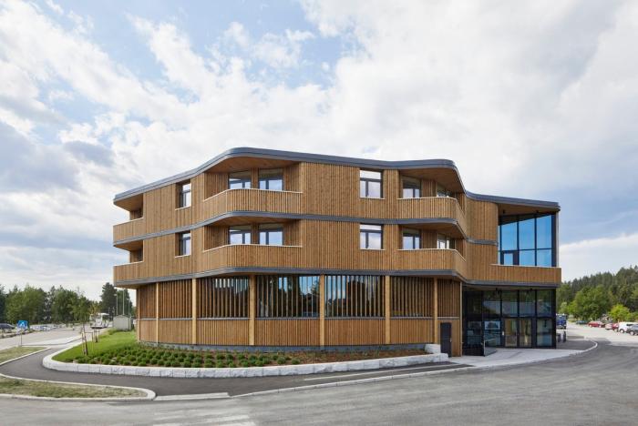 BIM建筑|挪威收藏图书馆：垂直木材编织出柔和立面 / Helen & Hard