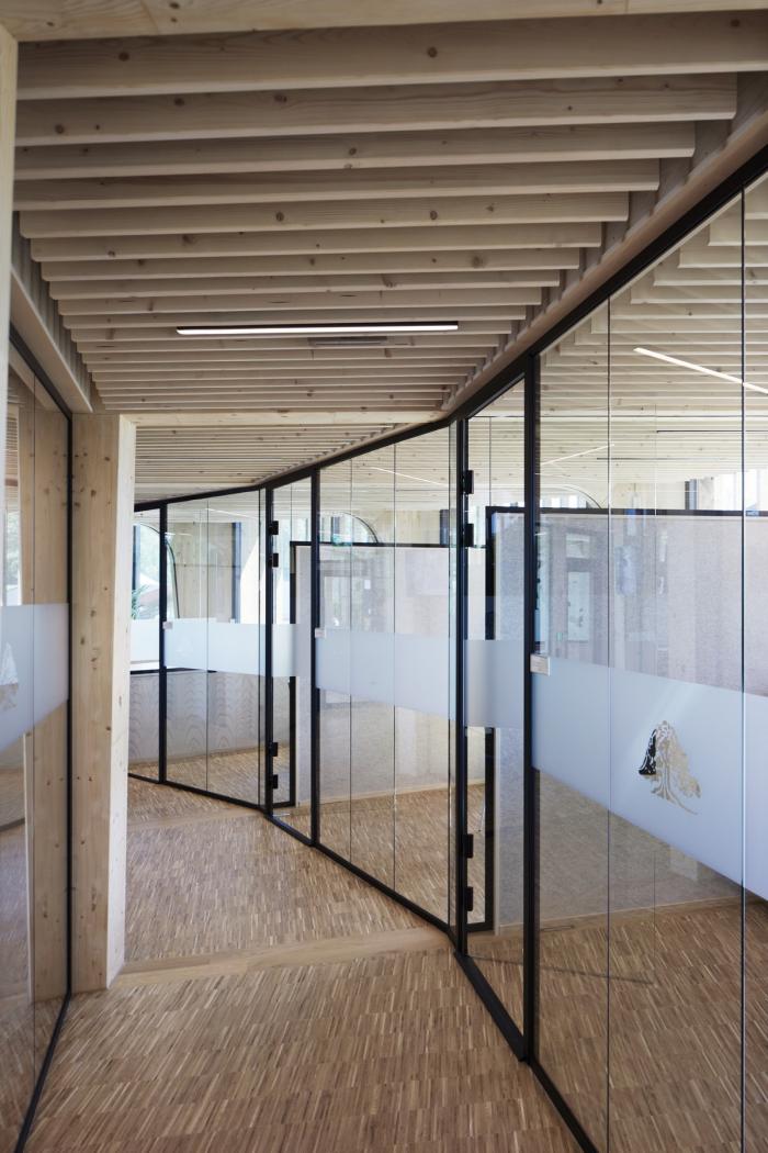 BIM建筑|挪威收藏图书馆：垂直木材编织出柔和立面 / Helen & Hard