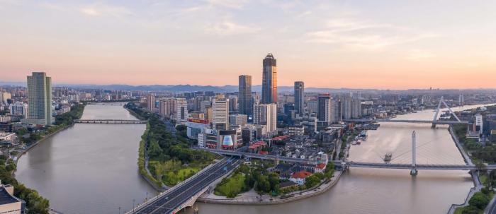 BIM建筑|宁波绿地中心：设计背后的故事 / 三益建筑设计