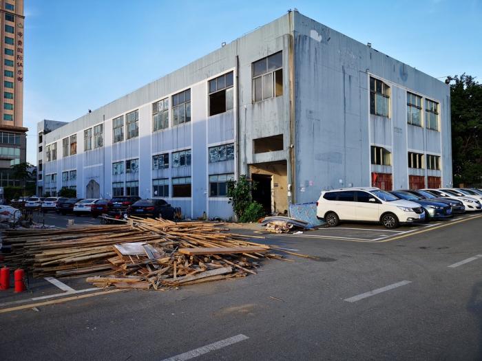 BIM建筑|桥头废墟花园 / 趣城工作室