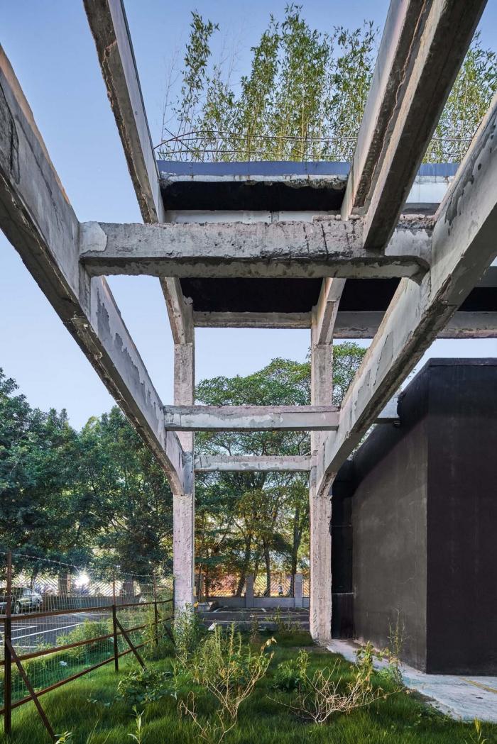 BIM建筑|桥头废墟花园 / 趣城工作室