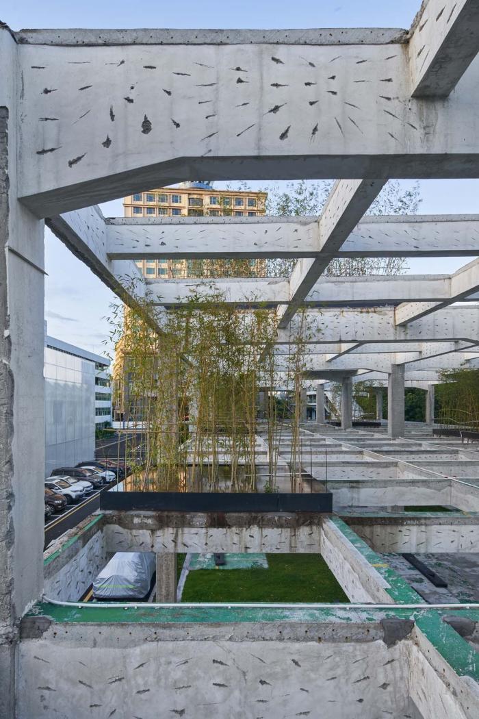 BIM建筑|桥头废墟花园 / 趣城工作室