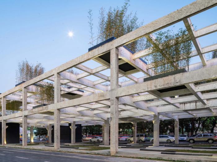 BIM建筑|桥头废墟花园 / 趣城工作室