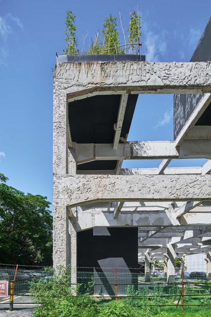 BIM建筑|桥头废墟花园 / 趣城工作室