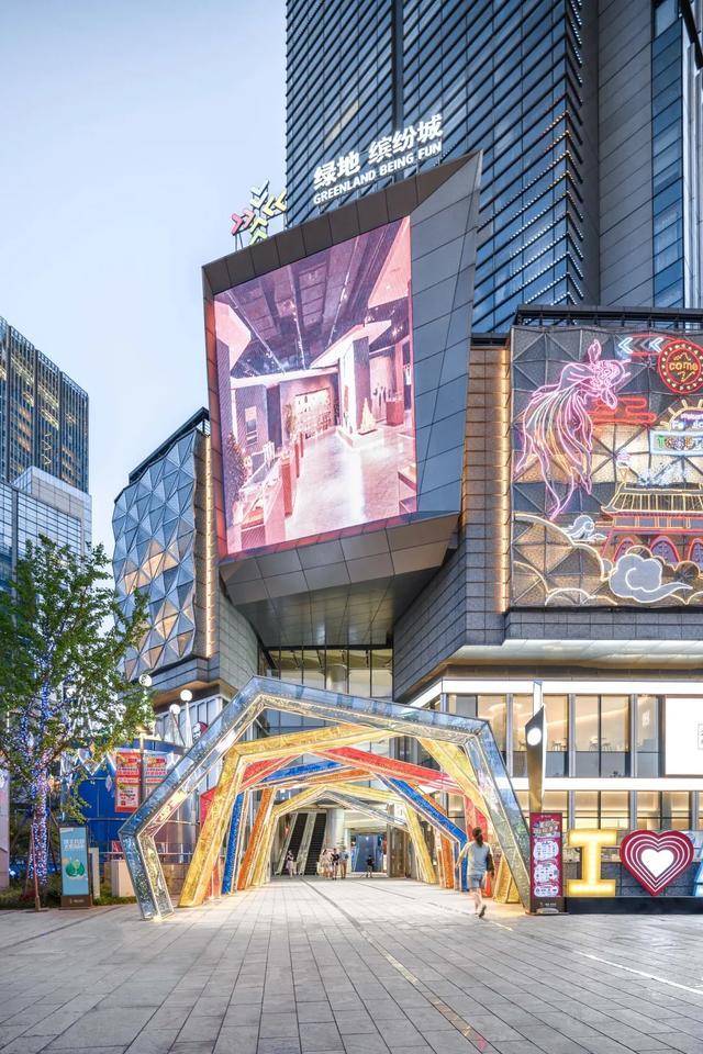 宁波外滩遇见小陆家嘴，绿地中心重塑甬城天际线