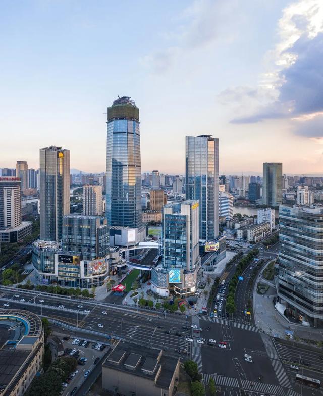 宁波外滩遇见小陆家嘴，绿地中心重塑甬城天际线