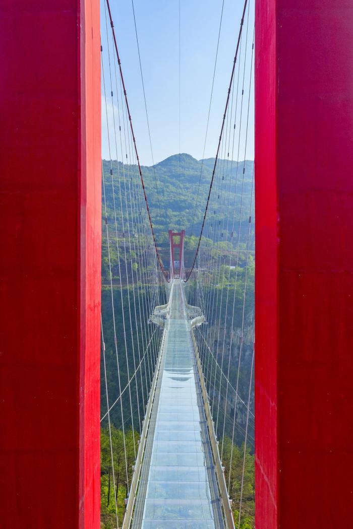 BIM建筑|苍宇镜廊，湟川三峡擎天玻璃桥 / 浙江大学建筑设计研究院