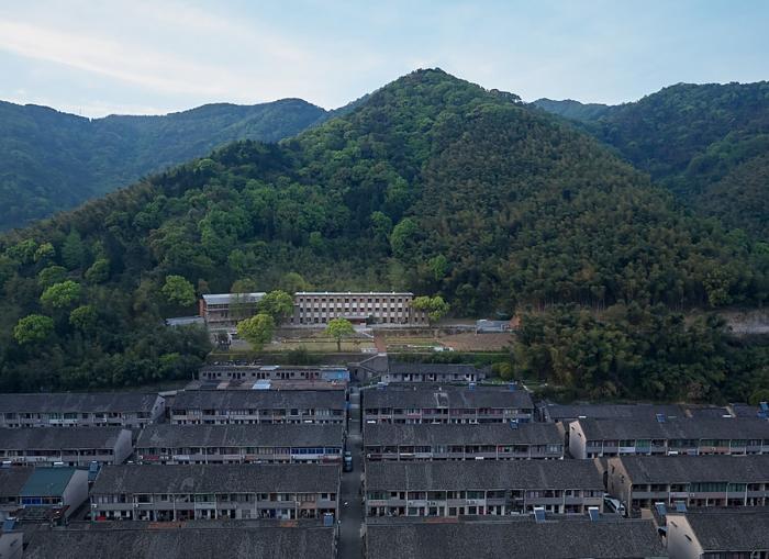 BIM建筑|勤勇小学民宿 / 旭可建筑