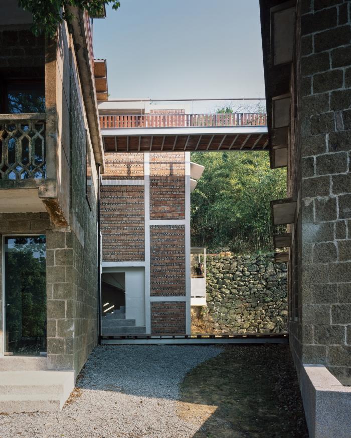 BIM建筑|勤勇小学民宿 / 旭可建筑