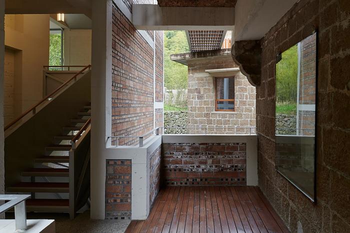 BIM建筑|勤勇小学民宿 / 旭可建筑