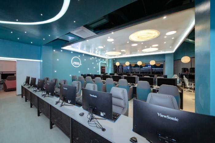 BIM建筑|星空网咖 / 平介设计