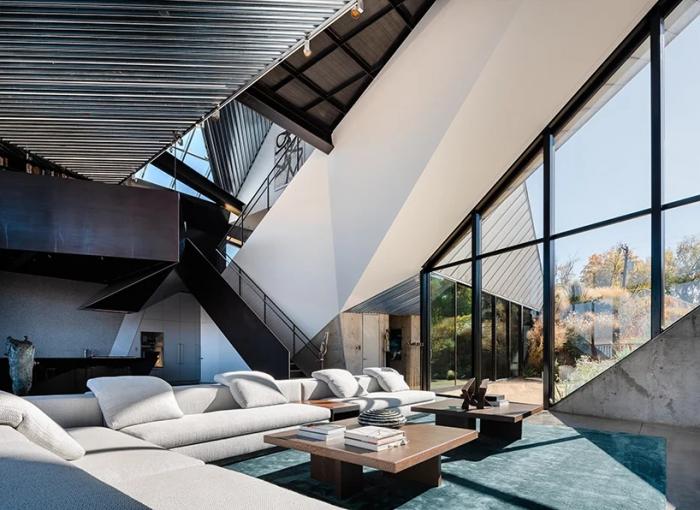 BIM建筑|美国西部荒漠中的“变形器”住宅 / OPA