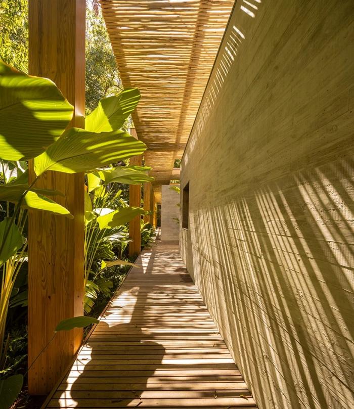 BIM建筑|巴西热带海岸上的“沙屋” / studio MK27