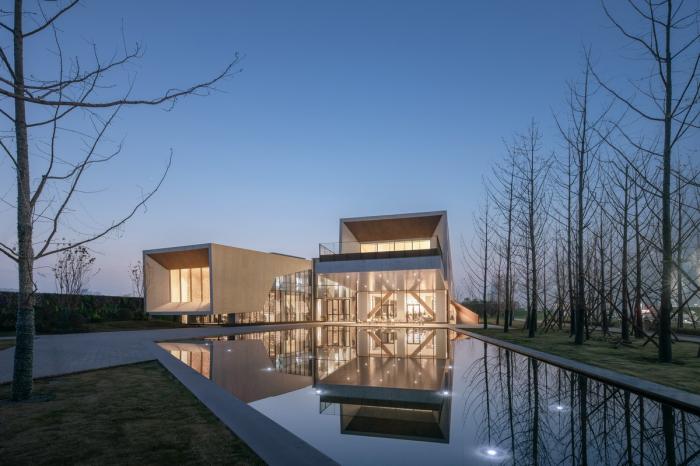 BIM建筑|一幅立体“至上主义”抽象画——西安绿地能源艺术中心 / 上海日清建筑设计