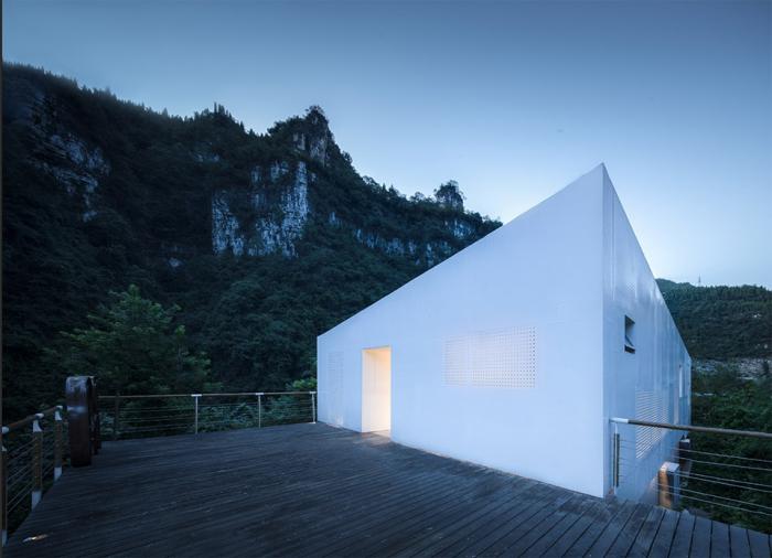 BIM建筑|809兵工厂遗址改造 - 崖顶茶吧 / 三文建筑