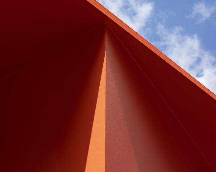 BIM建筑|东京“红色折纸”公厕 / Nao Tamura