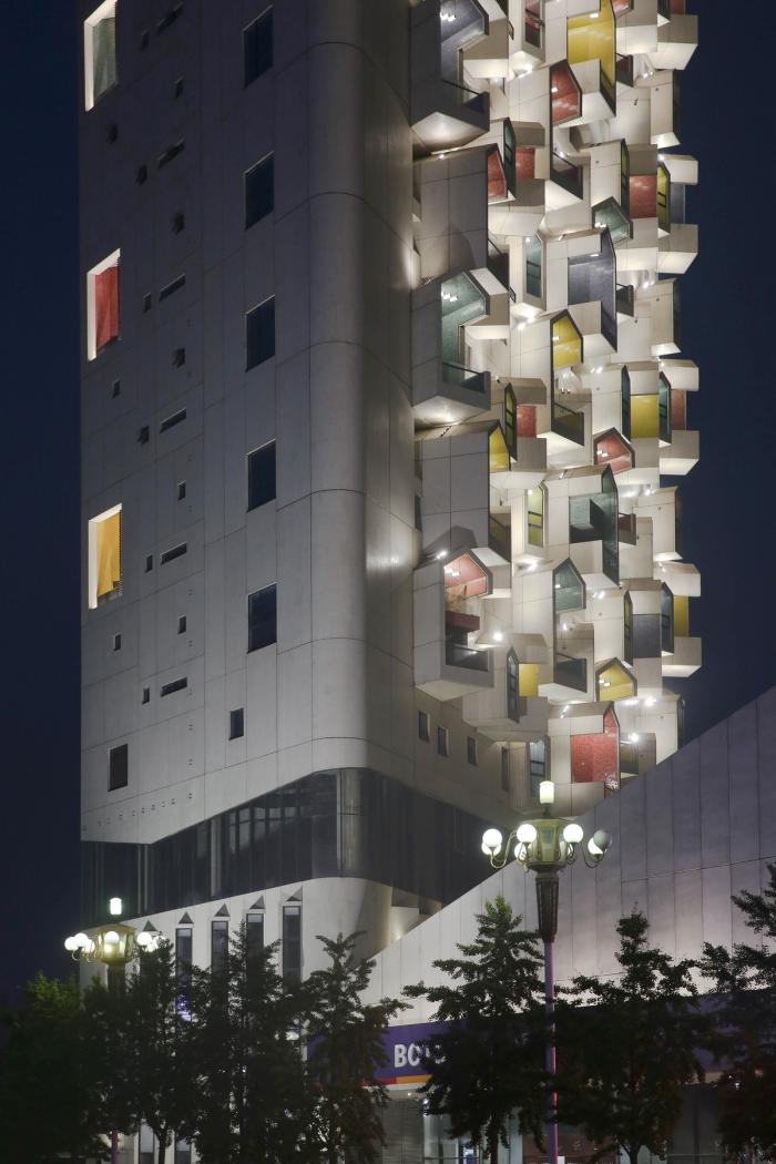 BIM建筑|“第三空间” / 李兴钢建筑工作室