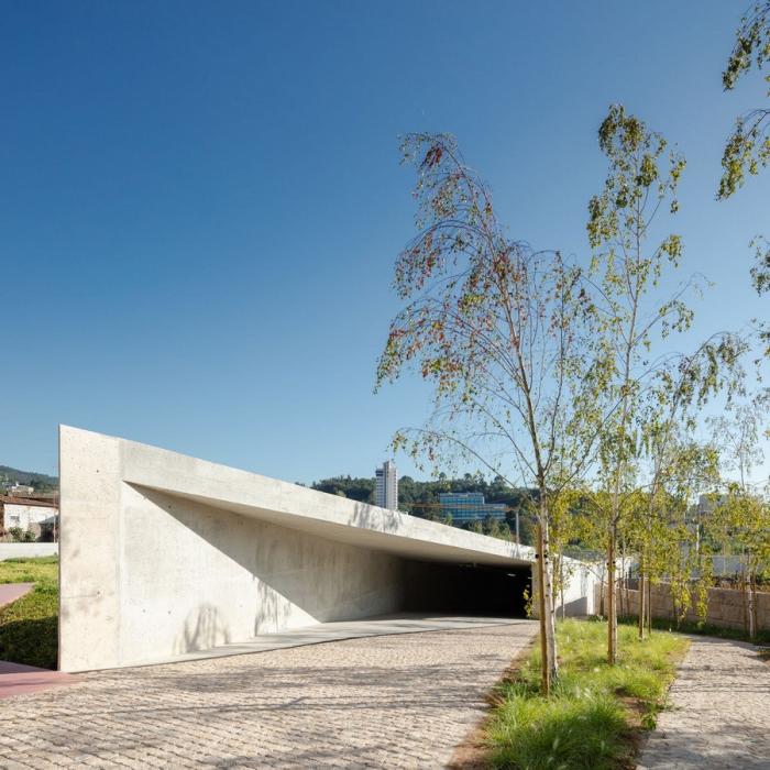 BIM建筑|旋转的地下“陀螺”：汽车公园“Caldeiroa” / Pitagoras Group