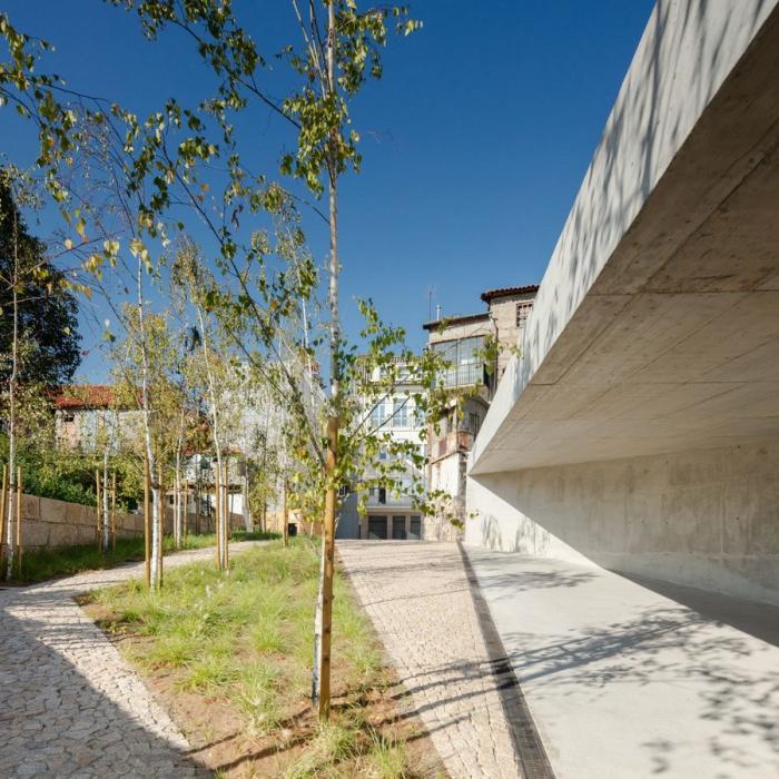 BIM建筑|旋转的地下“陀螺”：汽车公园“Caldeiroa” / Pitagoras Group