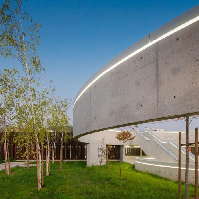 BIM建筑|旋转的地下“陀螺”：汽车公园“Caldeiroa” / Pitagoras Group