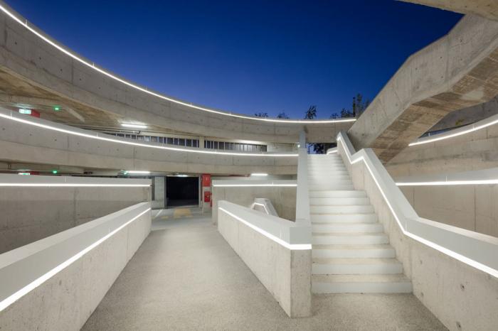 BIM建筑|旋转的地下“陀螺”：汽车公园“Caldeiroa” / Pitagoras Group