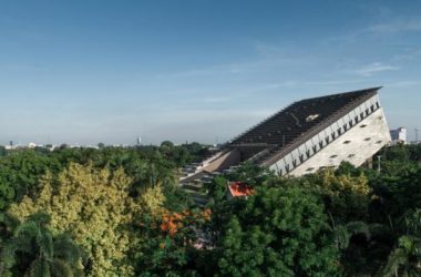 BIM建筑|泰国农业部金禧年博物馆，“倾倒”的大楼 / Plan Architect-BIM建筑网