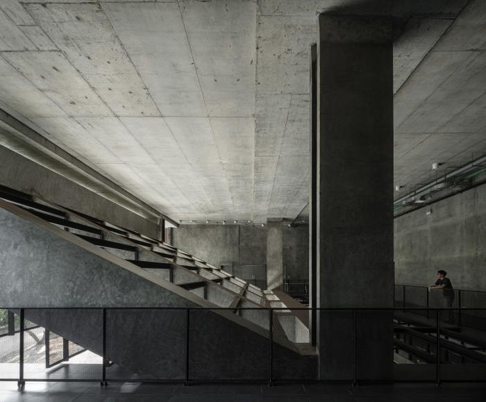 BIM建筑|泰国农业部金禧年博物馆，“倾倒”的大楼 / Plan Architect