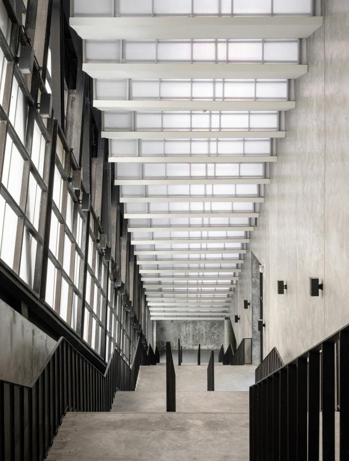 BIM建筑|泰国农业部金禧年博物馆，“倾倒”的大楼 / Plan Architect