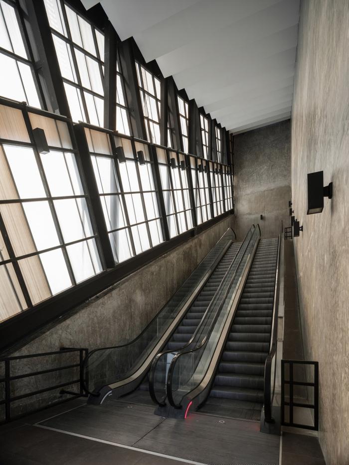 BIM建筑|泰国农业部金禧年博物馆，“倾倒”的大楼 / Plan Architect