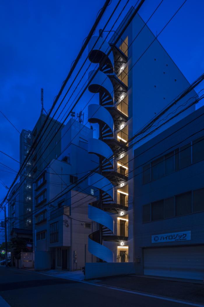 BIM建筑|广岛“螺旋”酒店，挑战35㎡场地的狭长极限 / CAPD