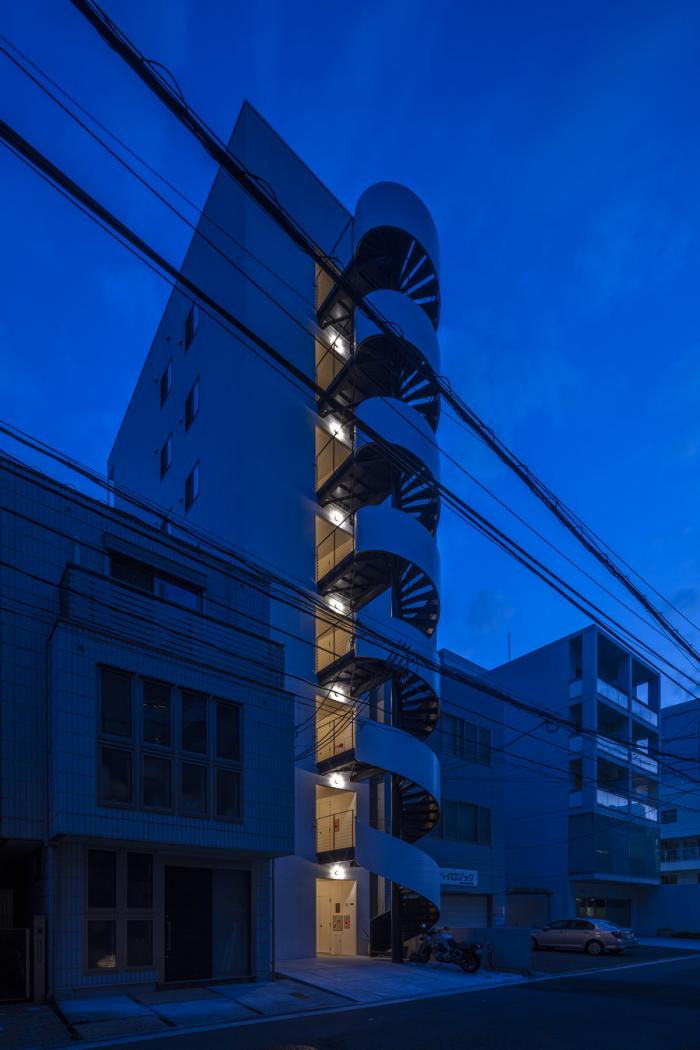 BIM建筑|广岛“螺旋”酒店，挑战35㎡场地的狭长极限 / CAPD