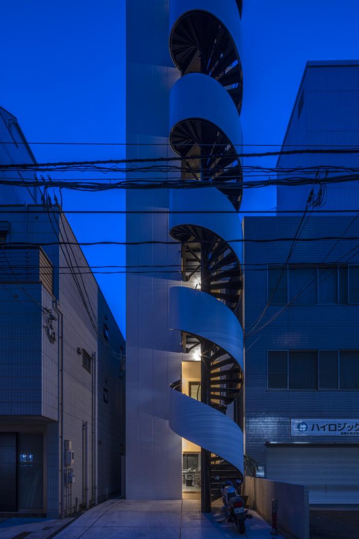 BIM建筑|广岛“螺旋”酒店，挑战35㎡场地的狭长极限 / CAPD