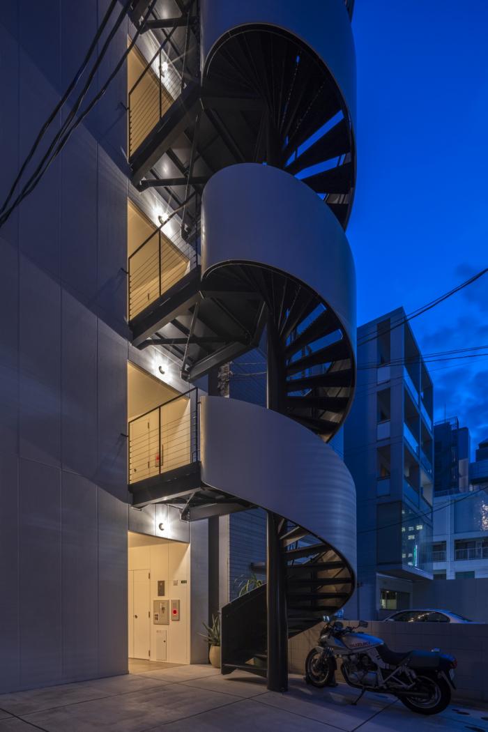 BIM建筑|广岛“螺旋”酒店，挑战35㎡场地的狭长极限 / CAPD