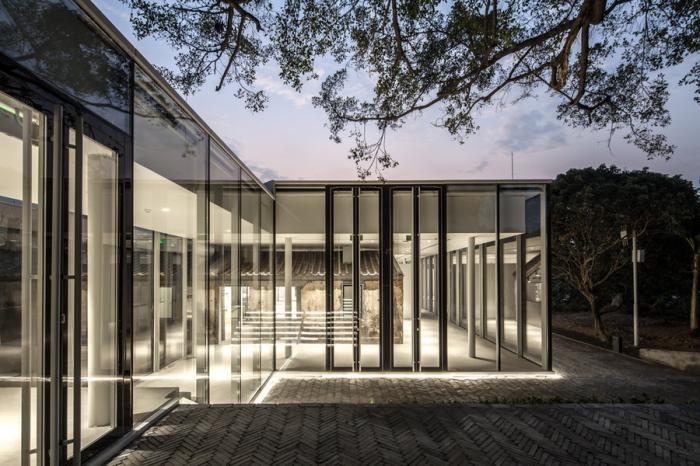 BIM建筑|深港“城市/建筑双年展”光明展厅 / 立方设计